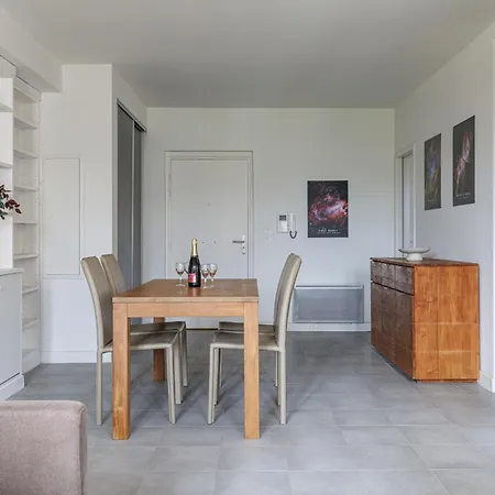 Charming 1 Bdr In The Center شقة *